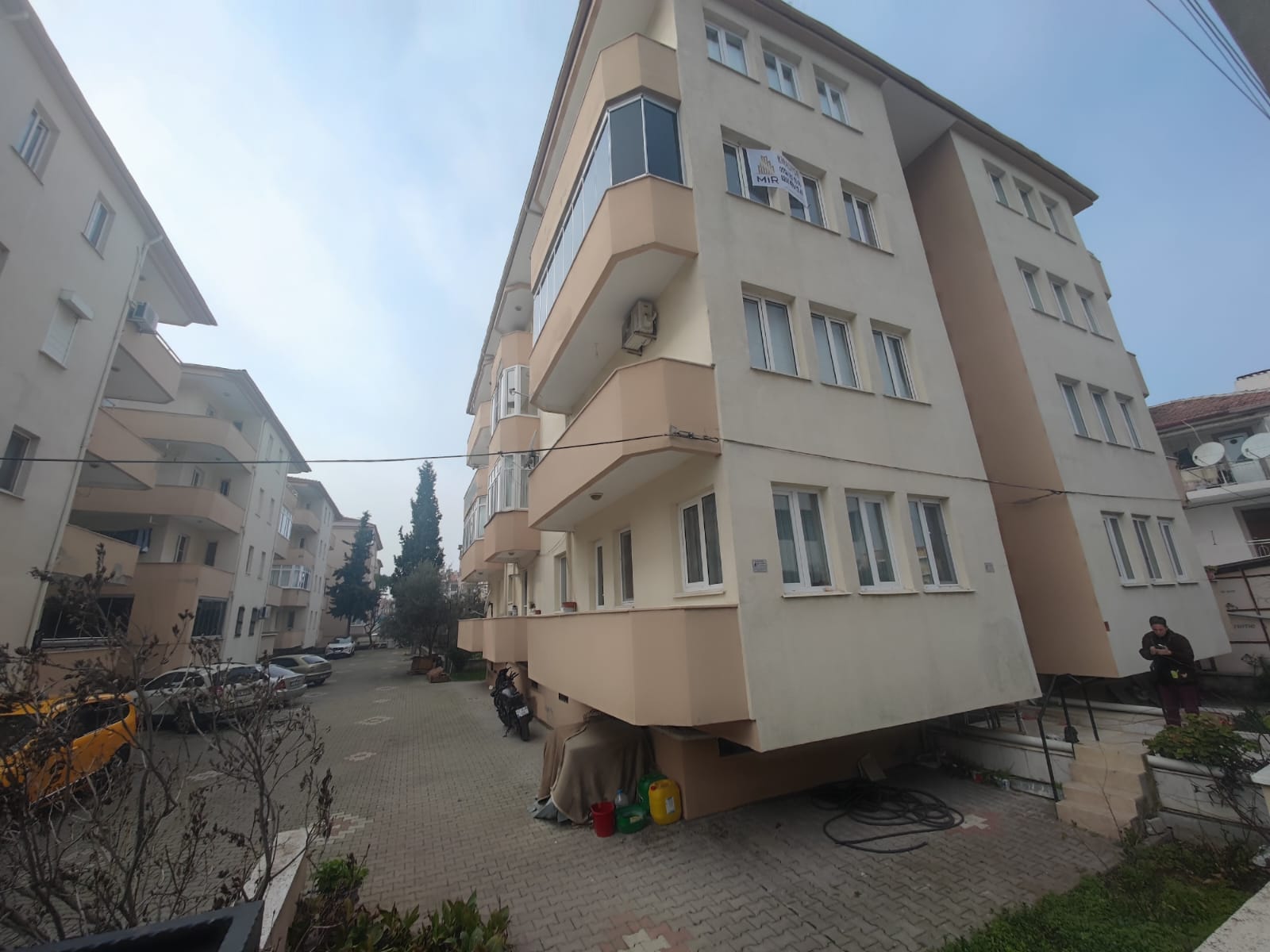MİR'DEN BALIKESİR KUVAİ MİLLİYE'DE PANORAMİK MANZARALI 5+1 VİLLA
